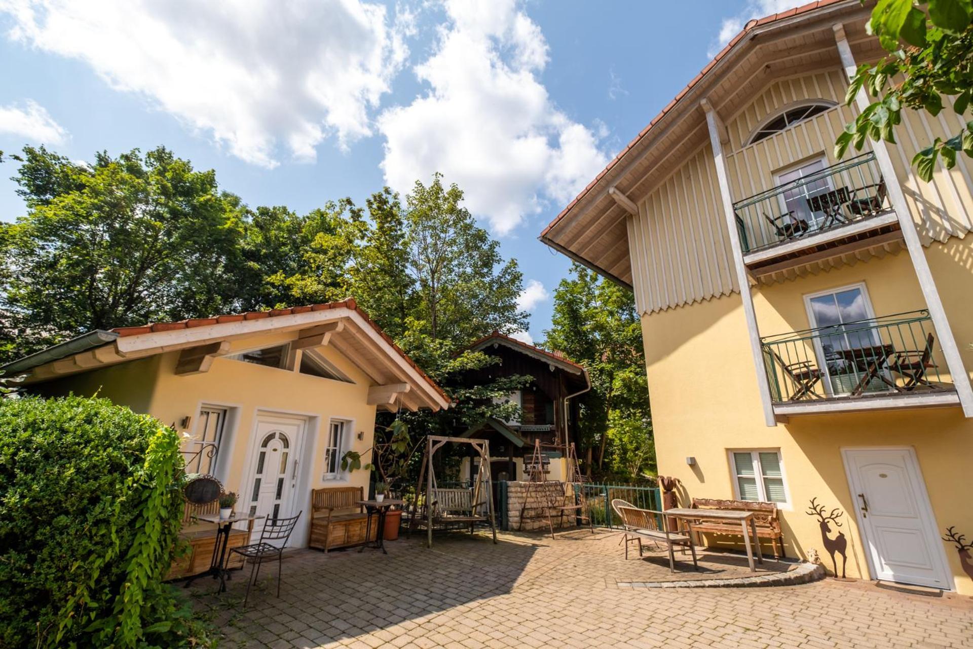 Landhaus Hotel Wolfratshausen Exteriér fotografie