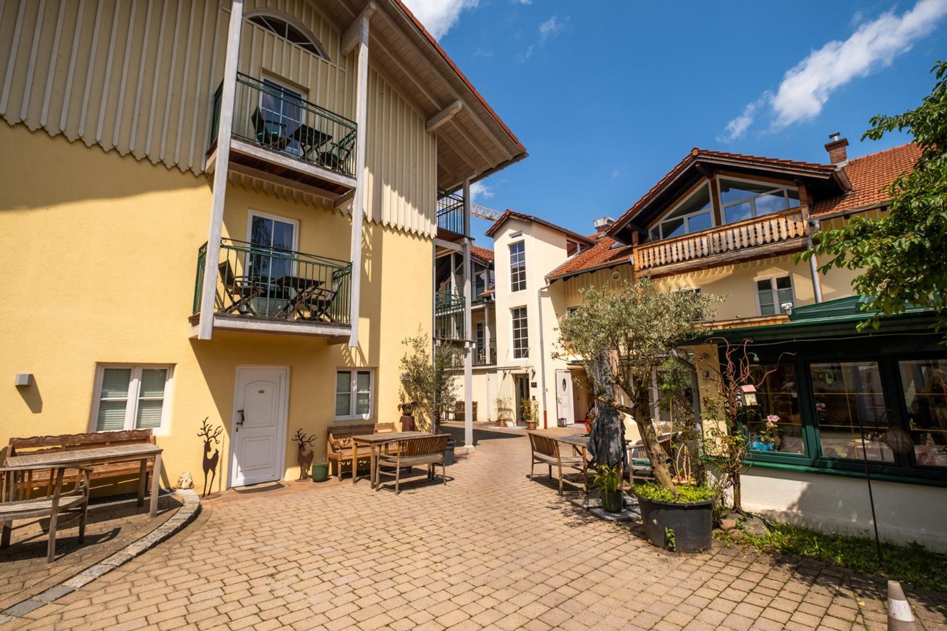 Landhaus Hotel Wolfratshausen Exteriér fotografie