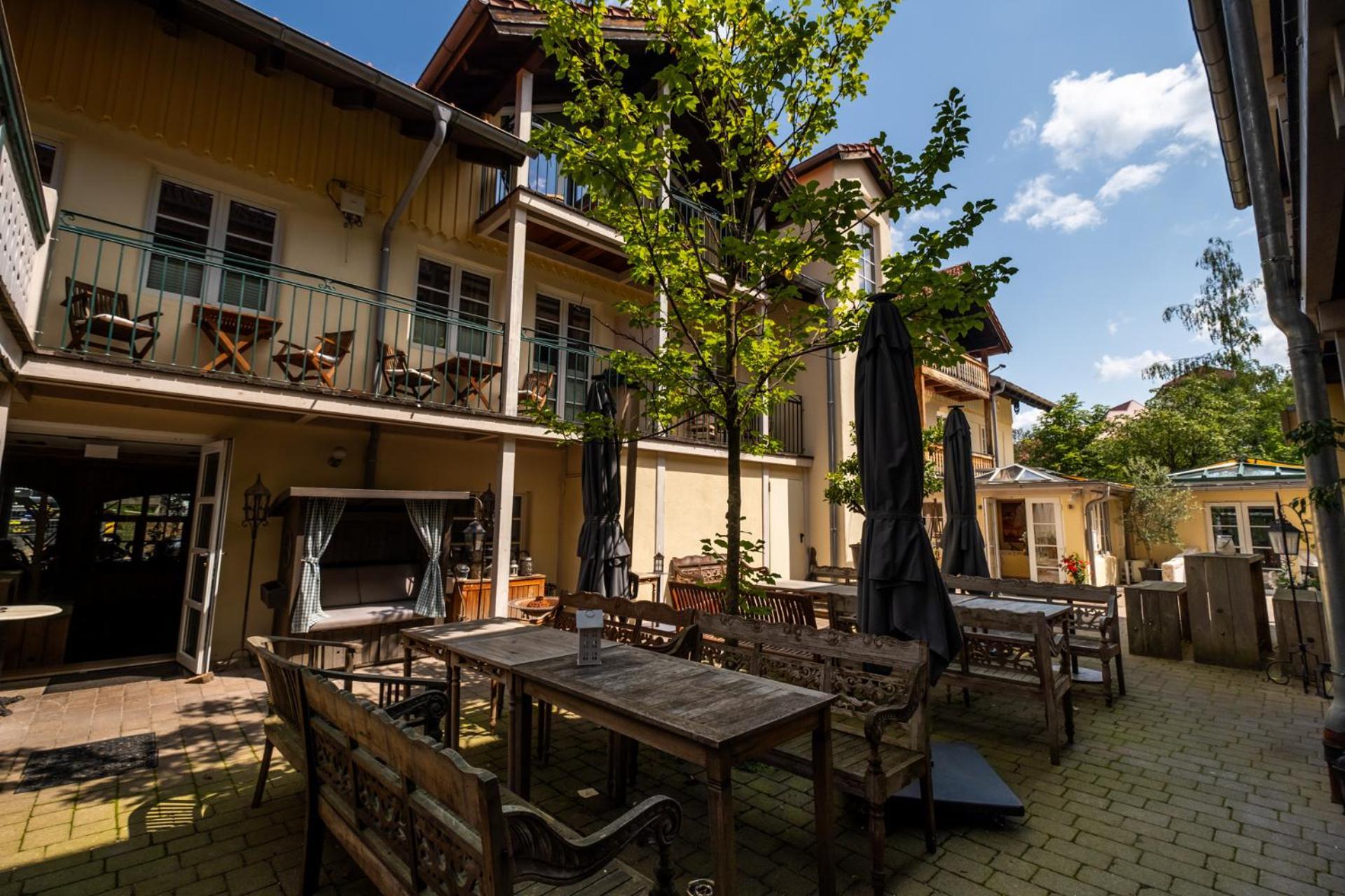 Landhaus Hotel Wolfratshausen Exteriér fotografie